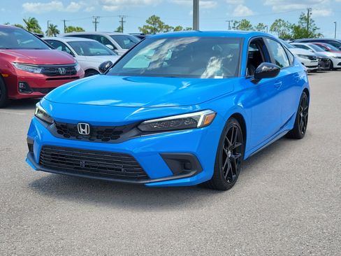 Used 2024 Honda Civic Sport image 3