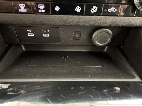 Used 2025 Mitsubishi Outlander SE FWD image 60