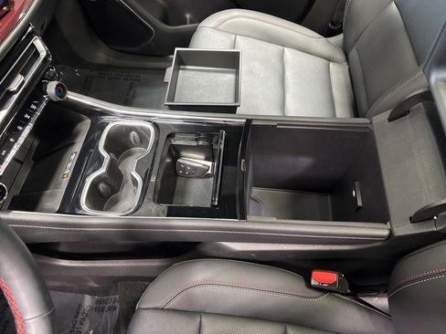 Used 2024 Chevrolet Traverse RS w/ LPO, Floor Liner Package image 31
