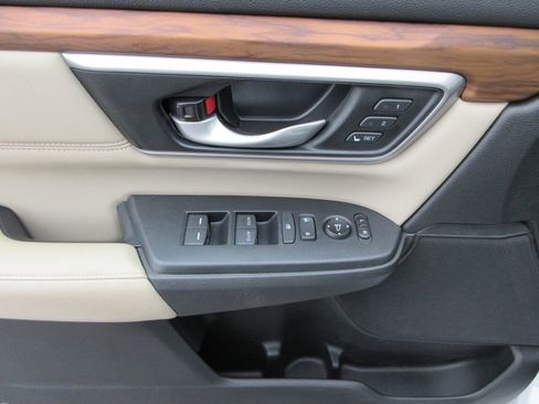 Used 2020 Honda CR-V Touring image 21