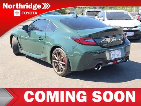 Used 2025 Toyota GR86 Hakone Edition RWD image 3