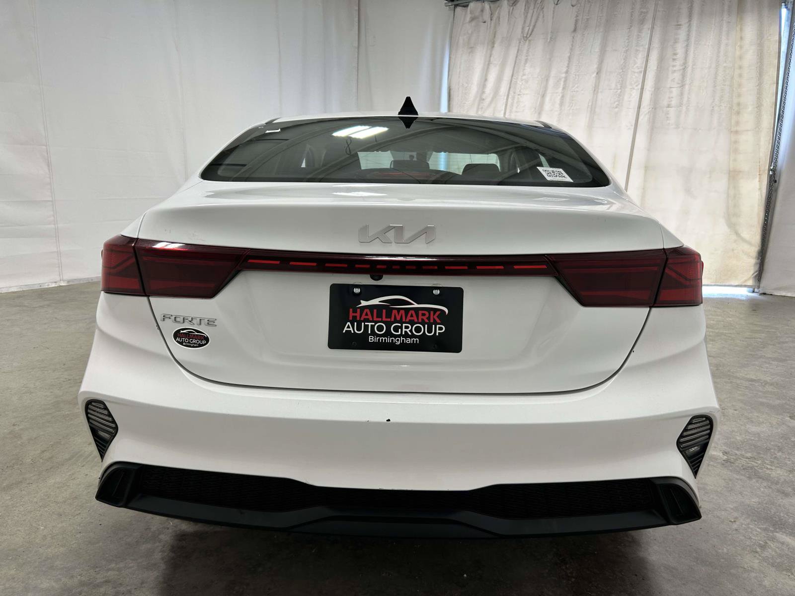 Used 2023 Kia Forte LXS FWD image 3