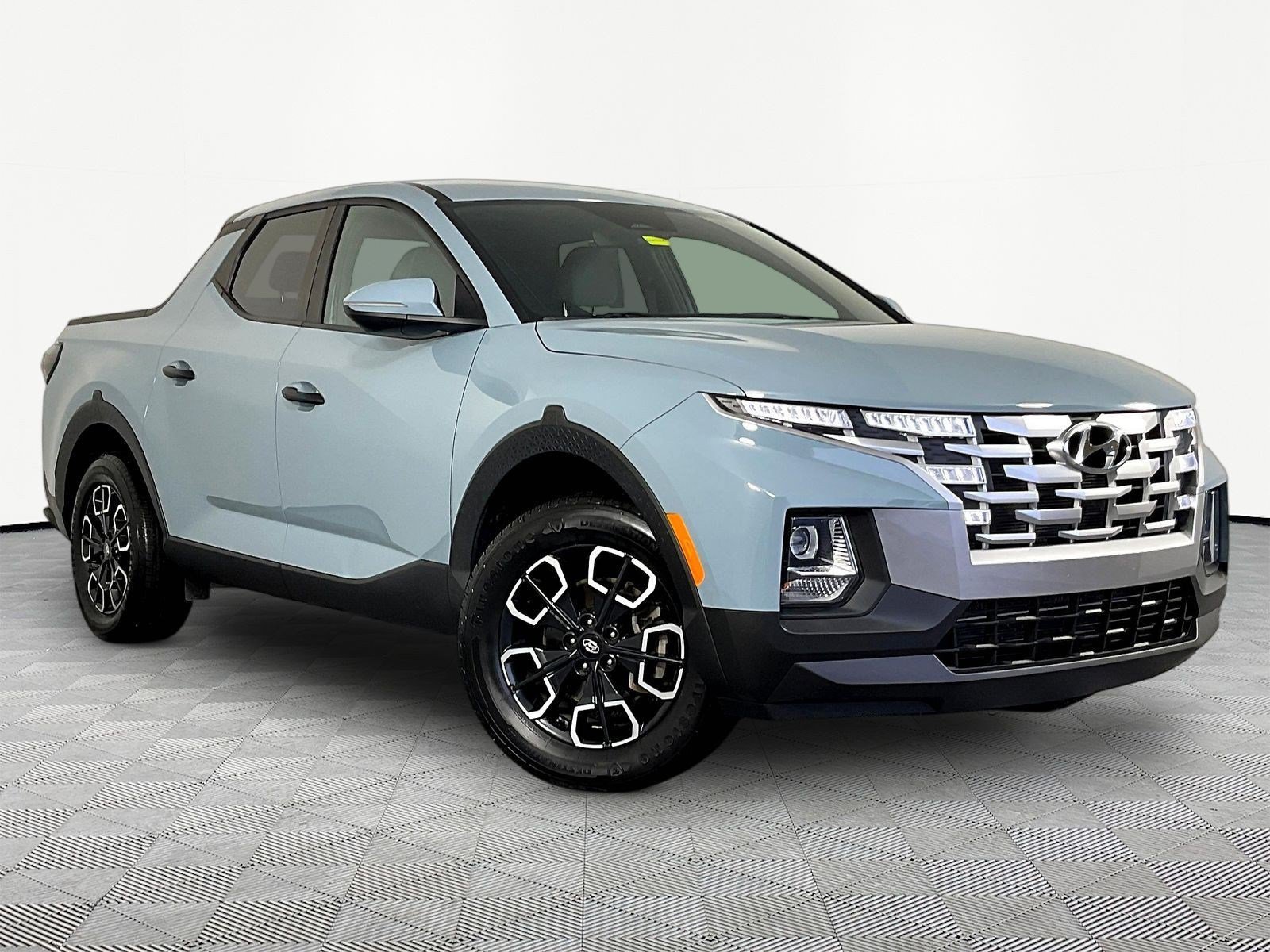 Used 2023 Hyundai Santa Cruz SEL AWD/4WD image 3