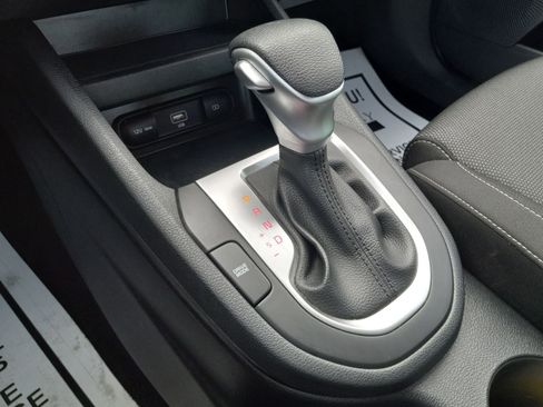 Used 2024 Kia Forte LXS image 21