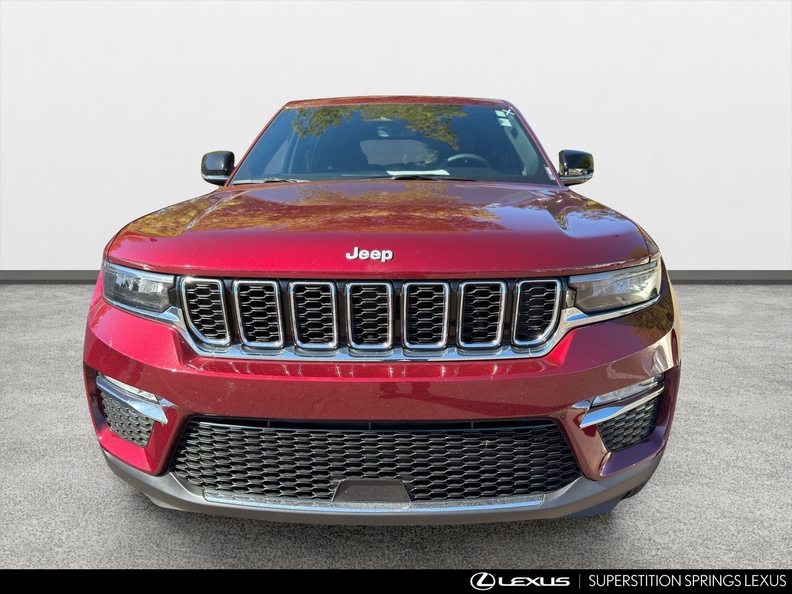 Used 2025 Jeep Grand Cherokee Limited AWD/4WD image 4