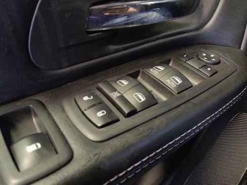Used 2020 Dodge Grand Caravan SXT w/ Driver Convenience Group FWD image 27