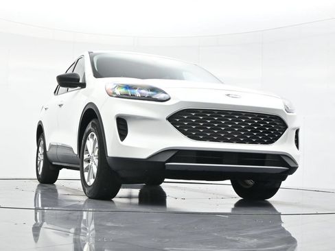 Used 2022 Ford Escape SE w/ Cold Weather Package AWD/4WD image 40