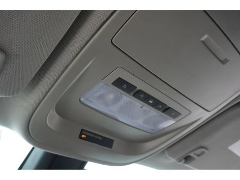 Used 2021 Chevrolet Colorado Z71 w/ Safety Package image 16