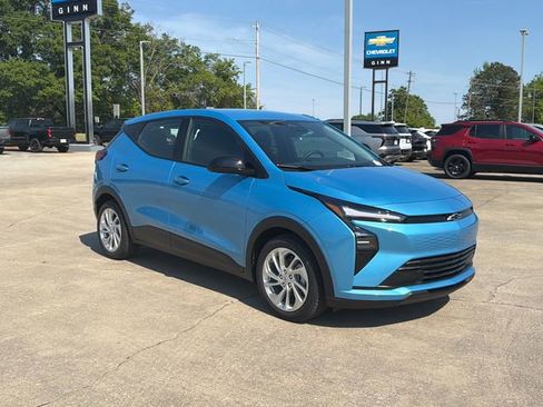 New 2027 Chevrolet Bolt LT image 3