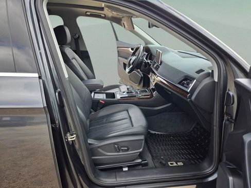 Used 2020 Audi Q5 2.0T Premium Plus w/ Premium Plus Package image 24