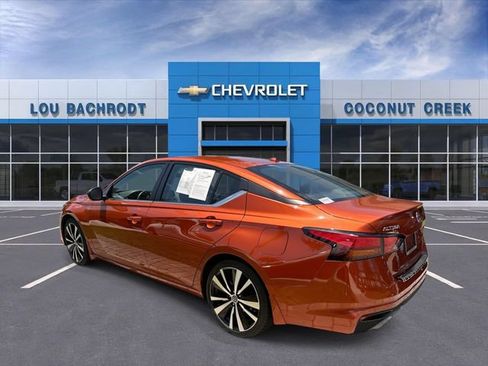Used 2022 Nissan Altima 2.5 SR FWD image 6