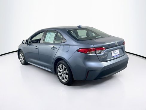 Used 2025 Toyota Corolla LE image 7