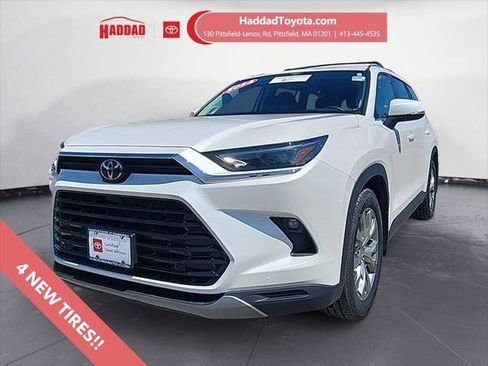 Certified 2024 Toyota Grand Highlander AWD image 1