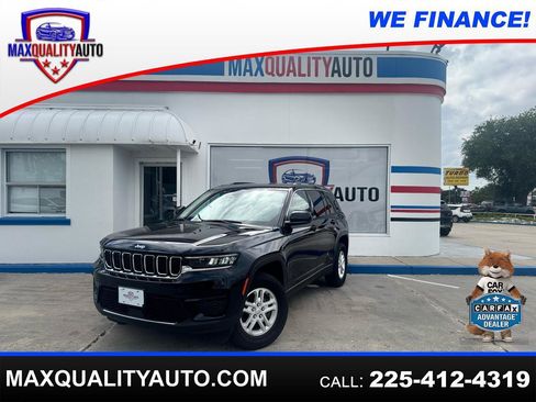 Used 2023 Jeep Grand Cherokee Laredo w/ Luxury Tech Group I AWD/4WD image 1