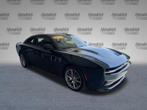 Used 2024 Dodge Charger Daytona Scat Pack w/ Plus Group AWD/4WD image 2