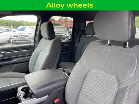 Used 2022 RAM 1500 Big Horn AWD/4WD image 16