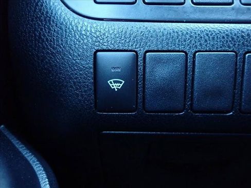 Used 2019 Toyota Highlander XLE AWD/4WD image 27
