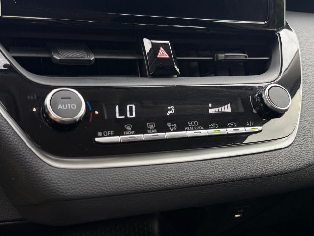 Used 2024 Toyota Corolla LE FWD image 21