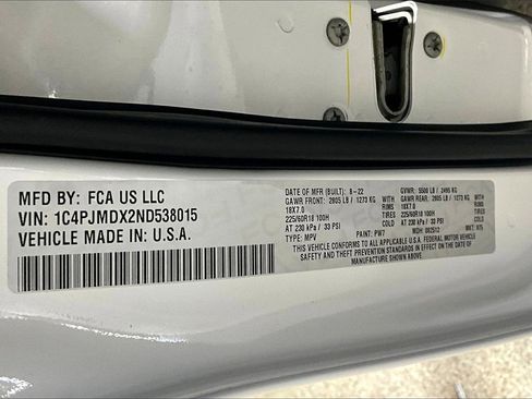 Used 2022 Jeep Cherokee Limited image 19