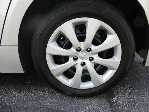 Used 2024 Toyota Corolla LE image 27