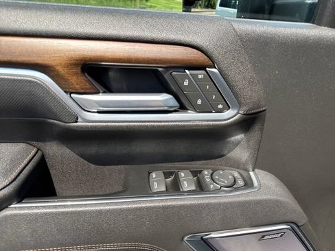 Used 2025 Chevrolet Silverado 2500 High Country w/ High Country Premium Package AWD/4WD image 11