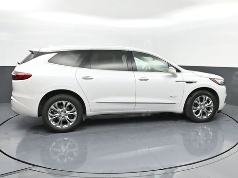Used 2020 Buick Enclave Avenir image 28