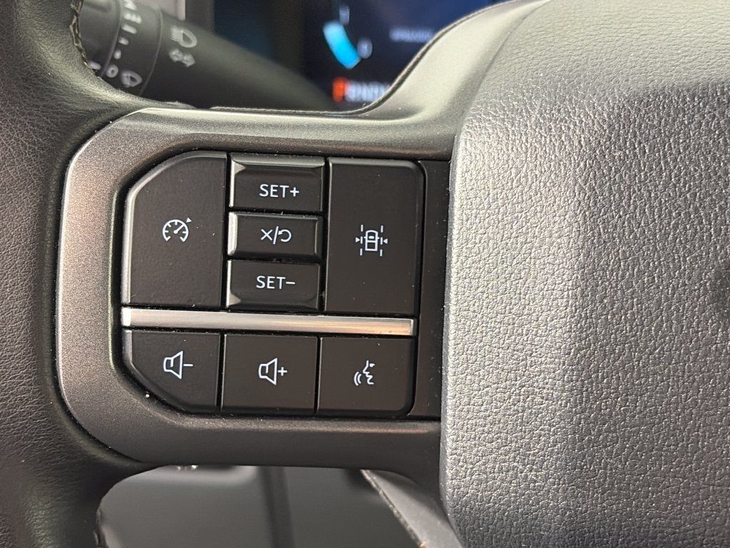 Used 2025 Ford F150 XLT w/ Equipment Group 301A Standard AWD/4WD image 17
