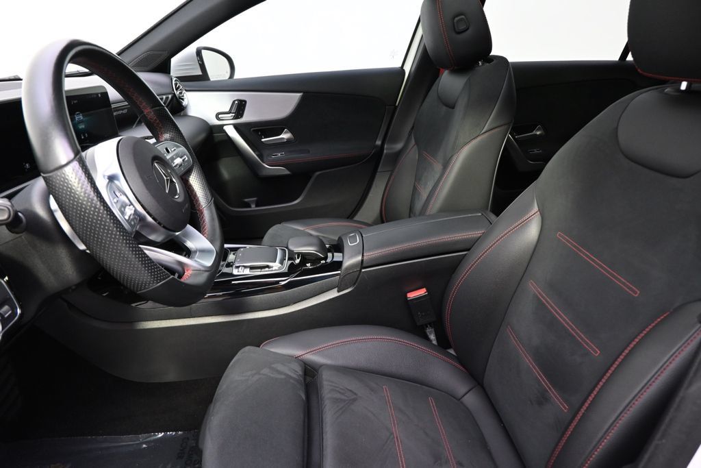 Used 2020 Mercedes-Benz A 35 AMG 4MATIC image 13