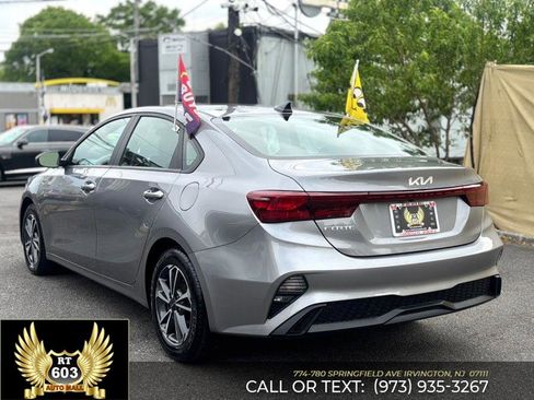 Used 2024 Kia Forte LXS FWD image 4