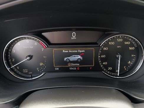 Used 2019 Cadillac XT4 Premium Luxury FWD image 16