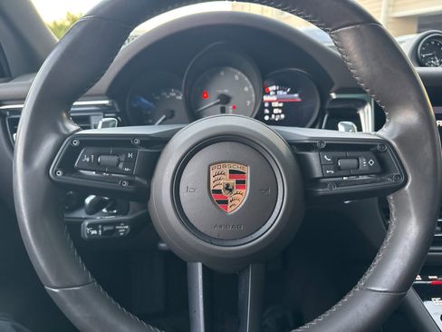 Used 2023 Porsche Macan S image 24