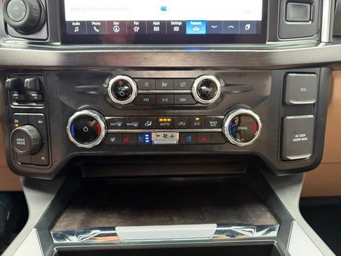 Used 2023 Ford F450 Lariat w/ Lariat Ultimate Package AWD/4WD image 37