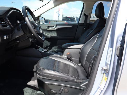 Used 2022 Ford Escape SEL image 11