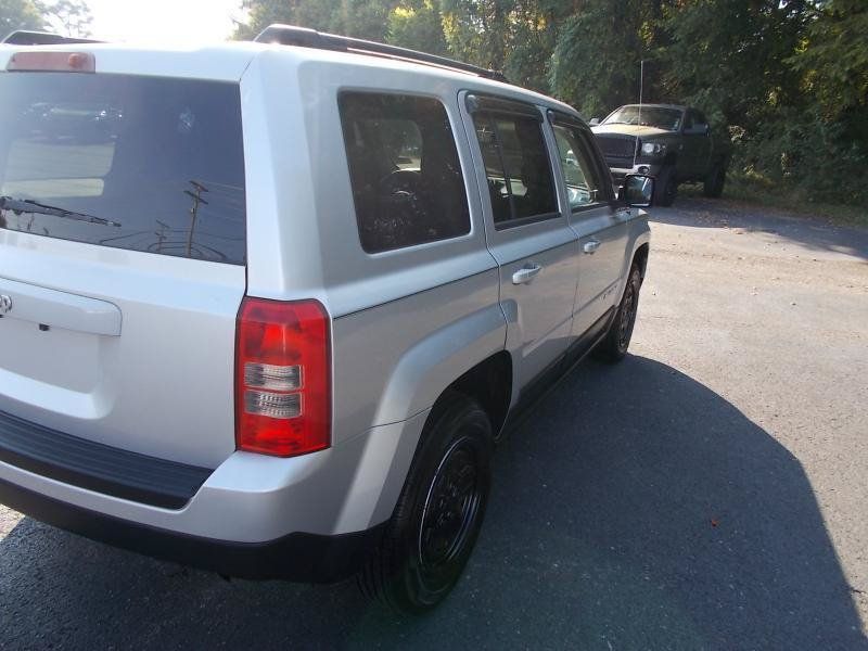 Used 2012 Jeep Patriot Sport w/ PWR Value Group AWD/4WD image 14