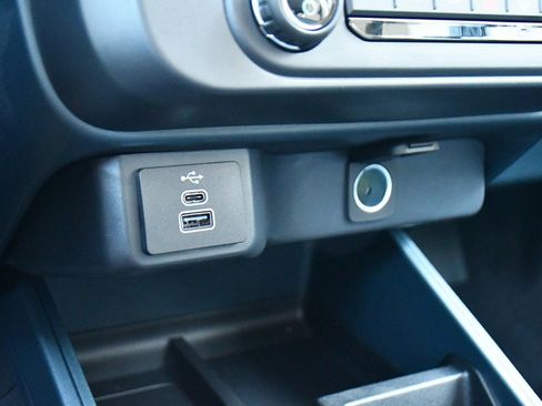 New 2025 Ford Maverick XL image 28