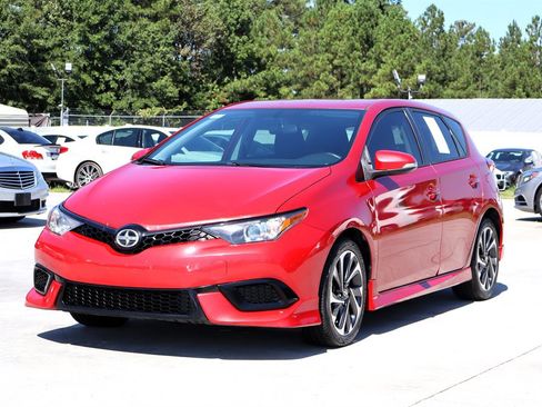 Used 2016 Scion iM FWD image 3