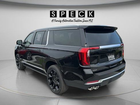New 2026 GMC Yukon XL Denali w/ Denali Reserve Package AWD/4WD image 3