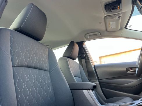 Used 2025 Toyota Corolla LE image 16