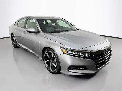 Used 2020 Honda Accord Sport image 3