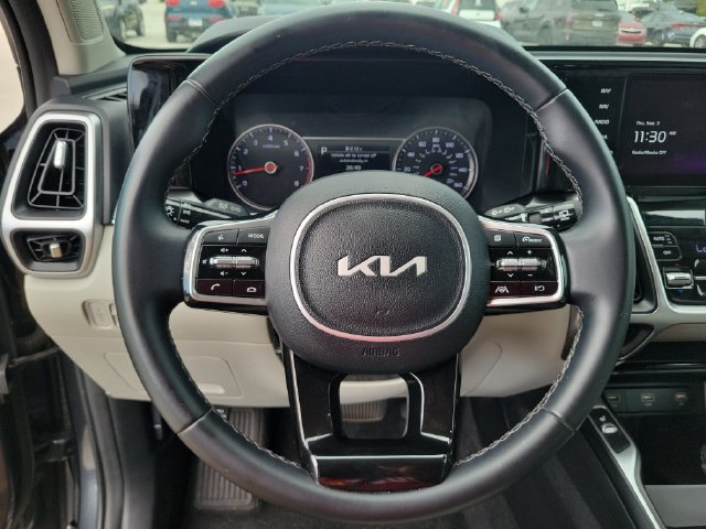 Certified 2022 Kia Sorento S w/ Panoramic Sunroof Package FWD image 19
