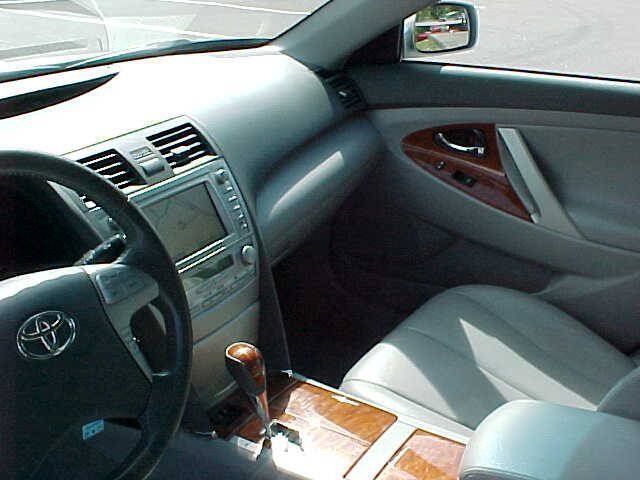 Used 2011 Toyota Camry XLE w/ SE/XLE Extra-Value Pkg FWD image 53