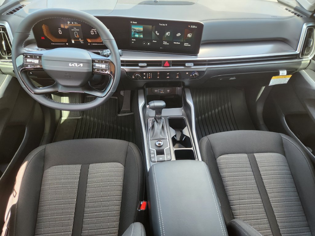 New 2026 Kia Sorento LX FWD image 23