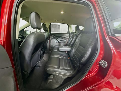 Used 2019 Ford Escape SEL image 26