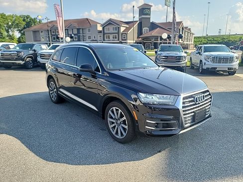 Used 2019 Audi Q7 3.0T Prestige w/ Prestige Package AWD/4WD image 1