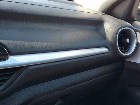 Used 2024 Kia Forte LXS image 31