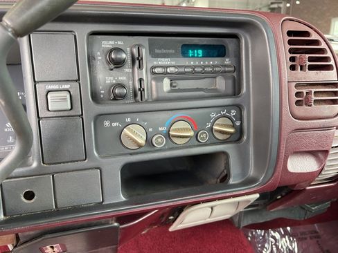 Used 1995 Chevrolet Silverado 3500 2WD Extended Cab image 4