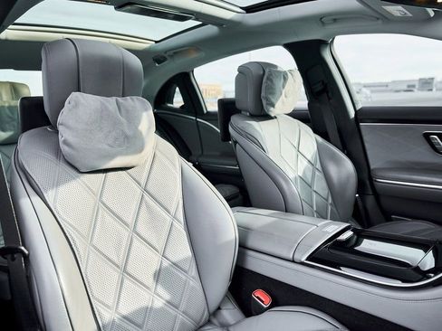 Used 2021 Mercedes-Benz Maybach S 580 4MATIC image 38