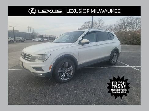 Used 2020 Volkswagen Tiguan SEL image 1