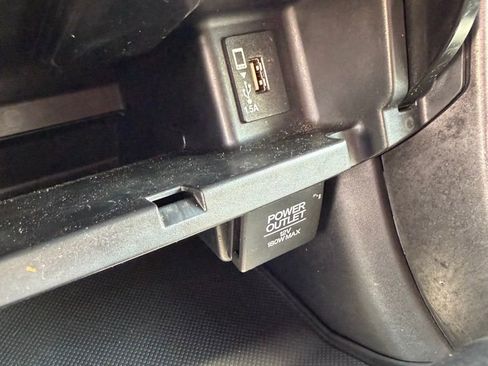 Used 2017 Honda Accord Touring image 21