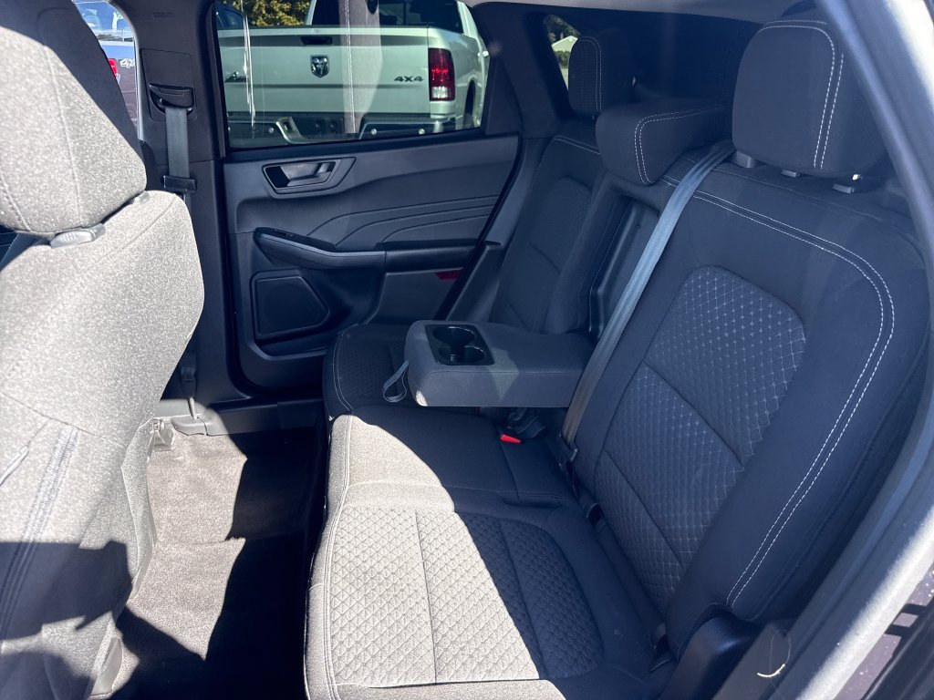 Used 2023 Ford Escape Active w/ Cold Weather Package FWD image 16